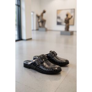 Nurture Black Patent Leather Reptile Pattern Libby Slip Clogs Size 7 US